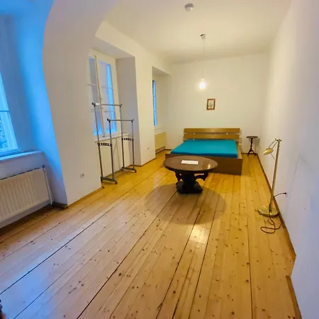 Wohnung, 2 Schlafzimmer, Innenhof Apartamento *